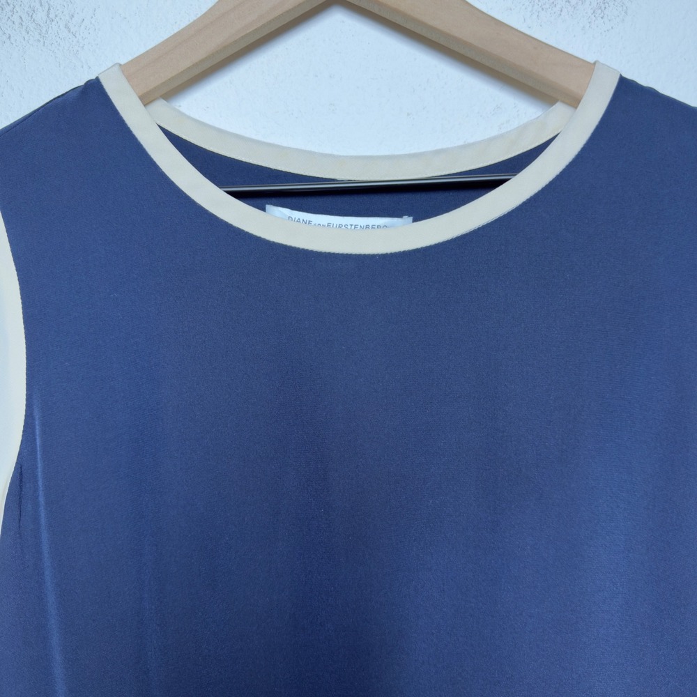 Diane von Furstenberg Womens Tabatha 100% Silk Blouse 6 Blue Preppy‎ Nautical - Picture 2 of 12